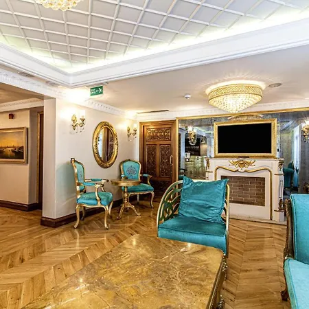 Charming In Historic Mansion In Beylerbeyi Apartmán